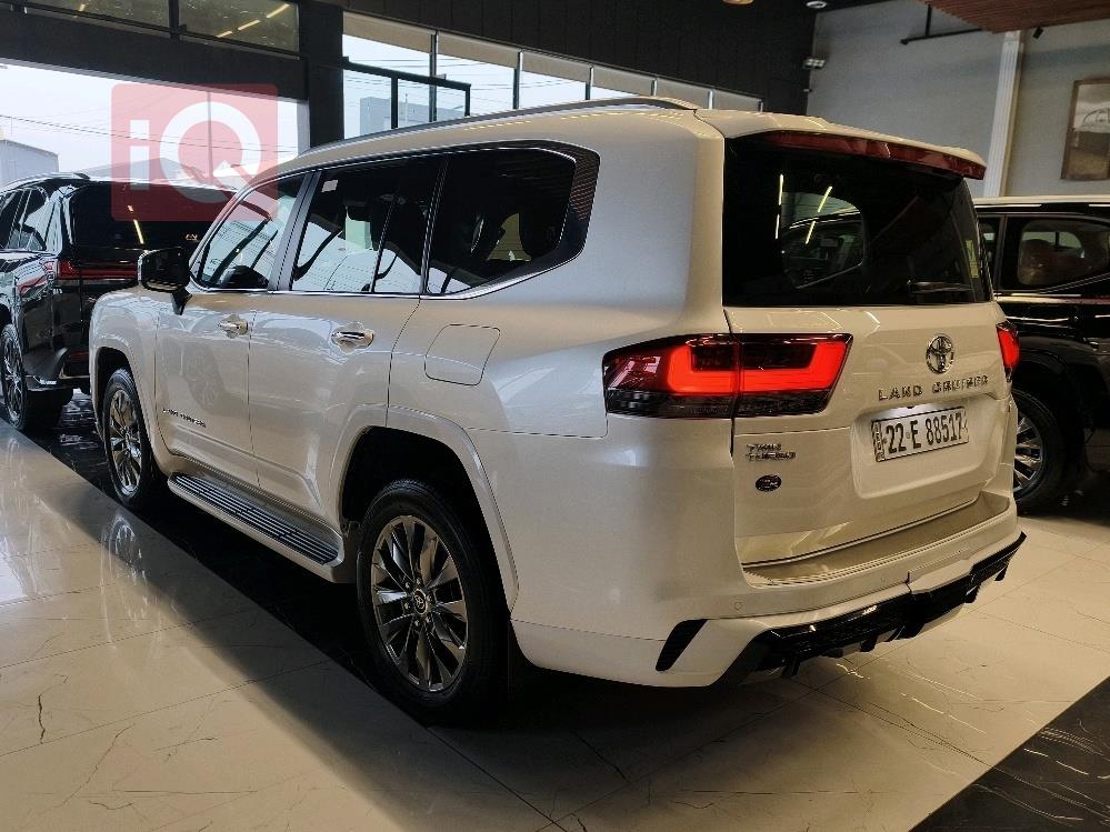 تويوتا لاندكروزر